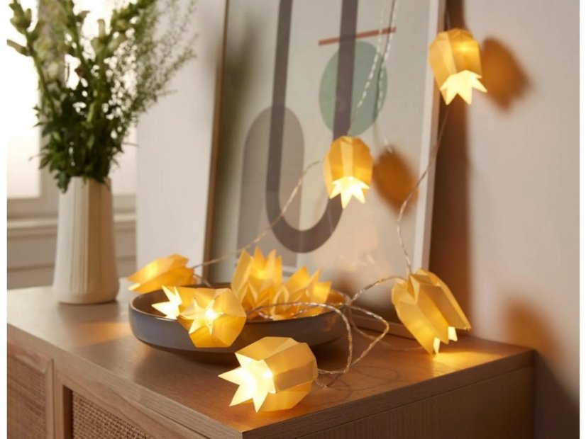 Girlanda LED – žluté tulipány, 3 m, teplá bílá